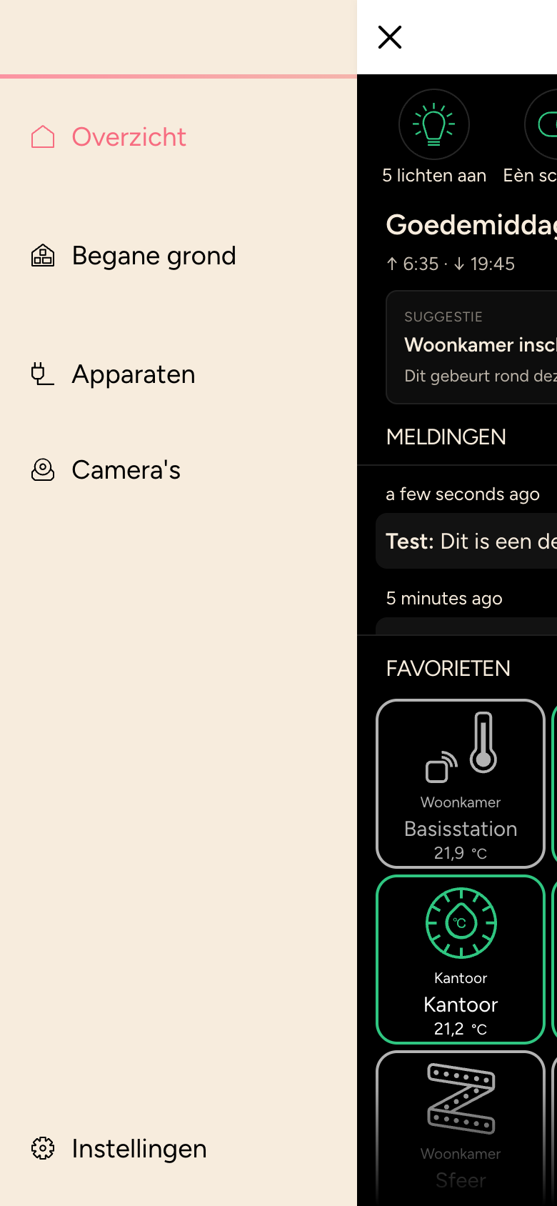 Geopend menu van de app met Overzicht, Begane grond, Apparaten, Camera's en Instellingen