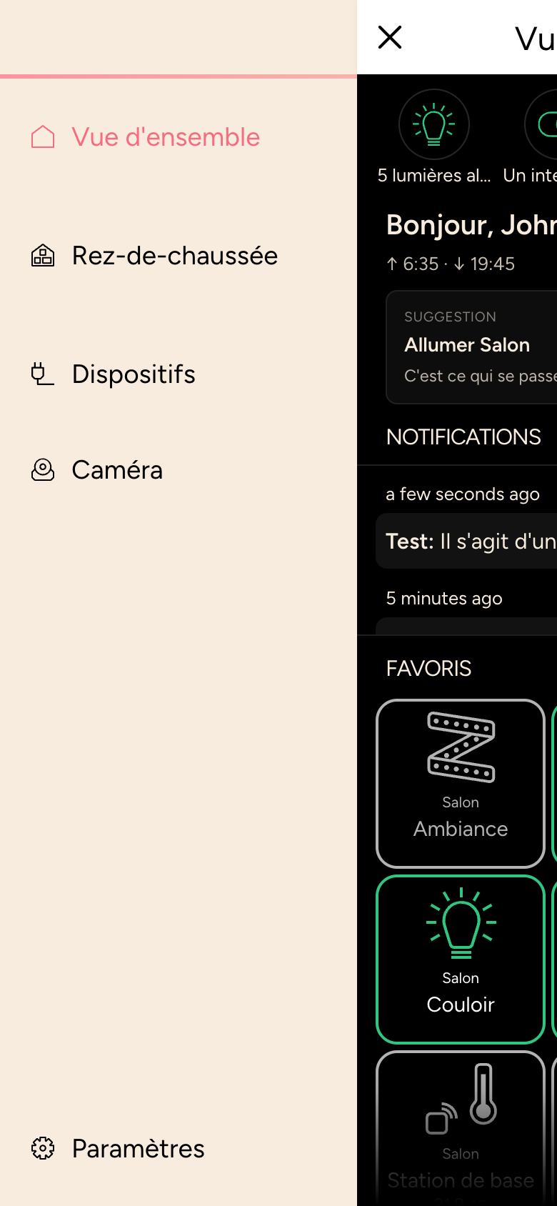 Menu ouvert de l'application avec Vue d'ensemble, Rez-de-chaussée, Dispositifs, Caméra et Paramètres